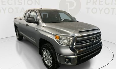 2014 Toyota Tundra SR5