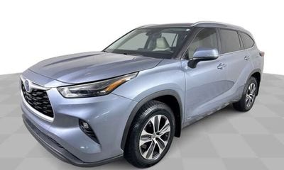2024 Toyota Highlander XLE