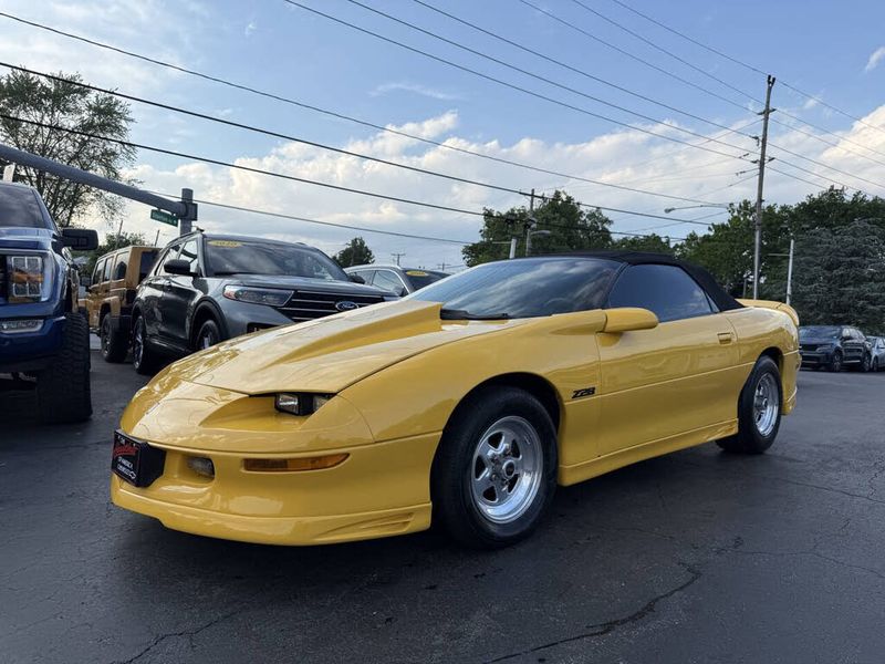 1995 Chevrolet Camaro — a typically priced live listing