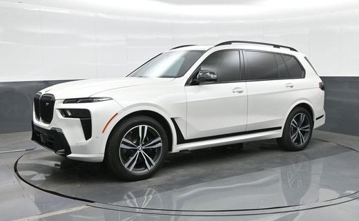 2023 BMW X7 M60I