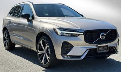 2026 Volvo XC60 Plus Dark