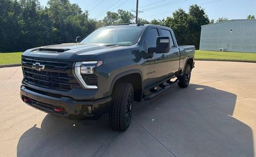 2025 Chevrolet Silverado HD LT