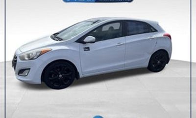 2013 Hyundai Veloster Base BaseStyle Tech