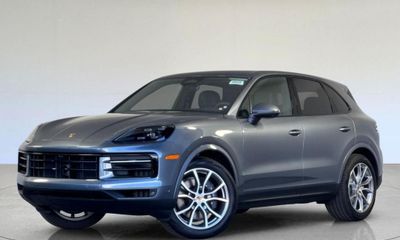2026 Porsche Cayenne Base