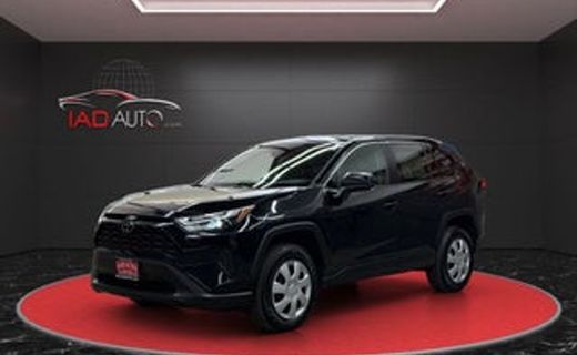 2023 Toyota RAV4 LE