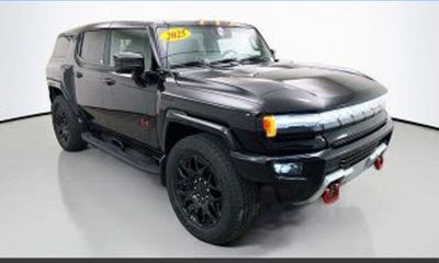 2023 GMC Hummer EV Pickup High
