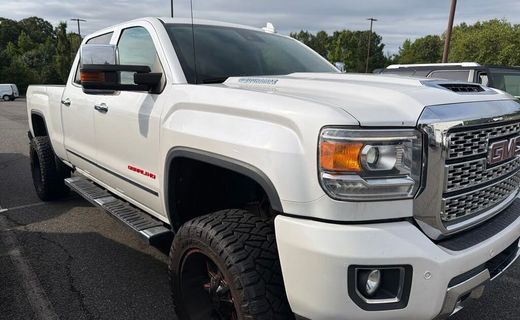 2019 GMC Sierra HD Denali