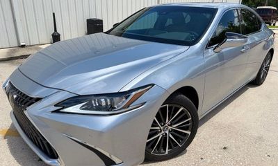 2023 Lexus ES 350 Premium
