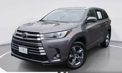 2019 Toyota Highlander LTD Platinum