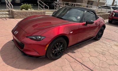 2026 Mazda MX-5 Sport