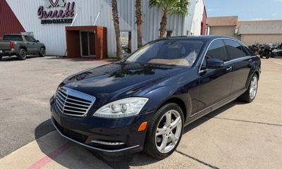 2013 Mercedes-Benz S-Class S550
