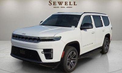 2026 Jeep Grand Wagoneer Base