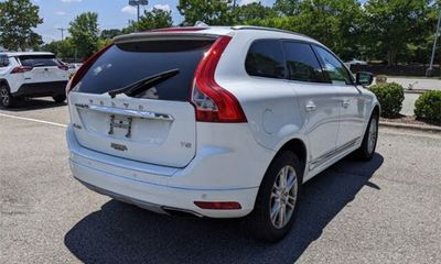 2016 Volvo XC60 SV35 Platinum