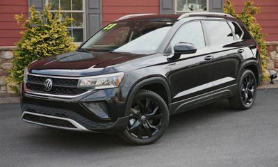 2023 Volkswagen Taos 4Motion SE