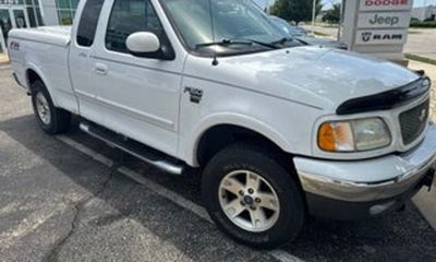 2003 Ford F-150 Lariat