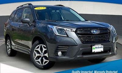 2023 Subaru Forester Premium ES Smart
