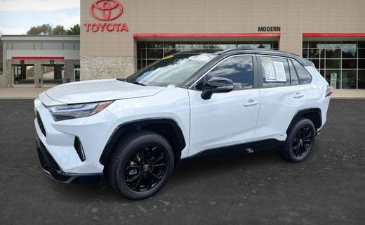 2025 Toyota RAV4 XSE