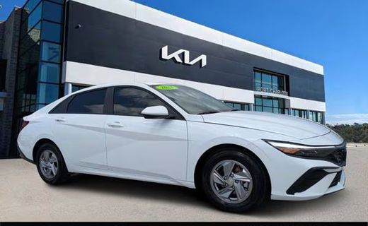 2025 Hyundai Elantra SE