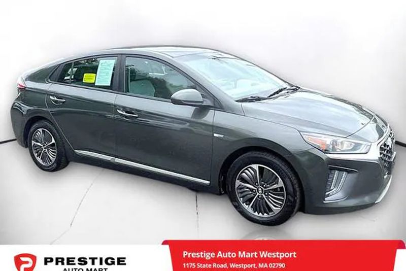 2020 Hyundai Ioniq — a typically priced live listing