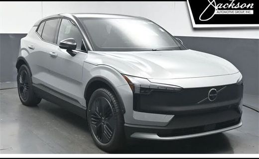 2026 Volvo EX30 CC Ultra