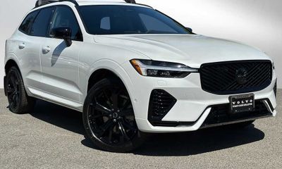 2026 Volvo XC60 Ultra Black Edition