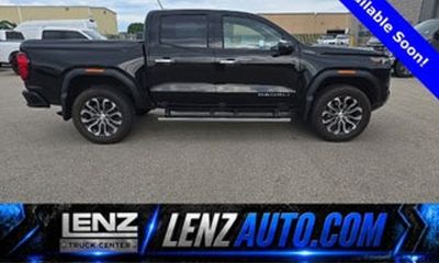 2023 GMC Canyon Denali