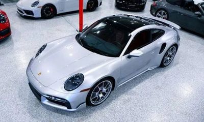 2024 Porsche 911 Turbo S