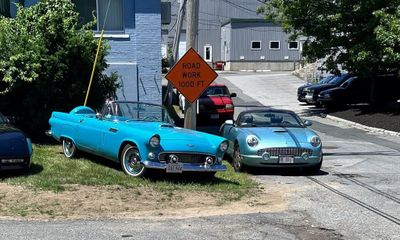 2002 Ford Thunderbird Base