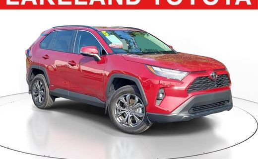 2025 Toyota RAV4 XLE Premium