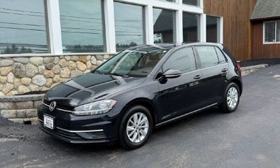 2019 Volkswagen Golf S SE