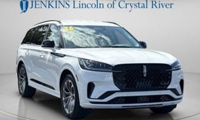 2026 Lincoln Aviator Base