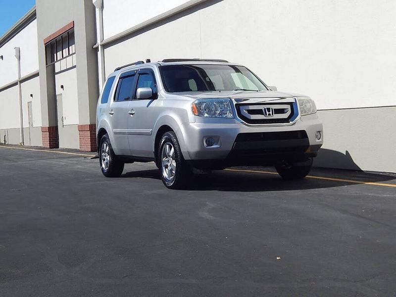 2010 Honda Pilot — a typically priced live listing