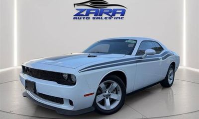 2013 Dodge Challenger Base