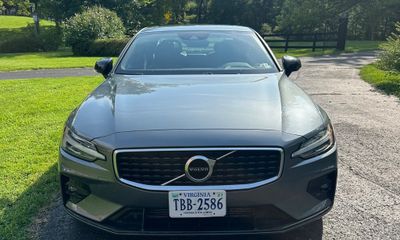 2019 Volvo S60 R Design