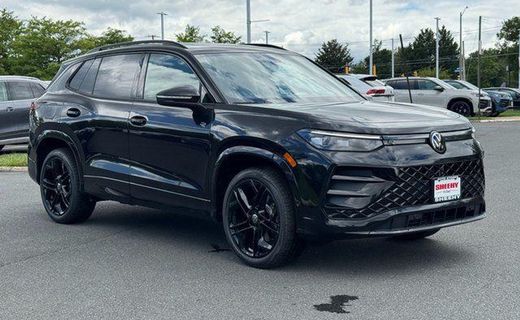 2026 Volkswagen Tiguan 4MOTION SE Black