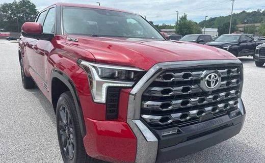 2025 Toyota Tundra Platinum