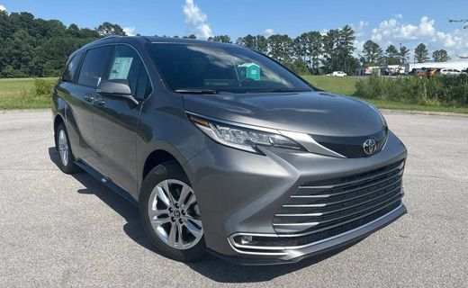 2026 Toyota Sienna Limited