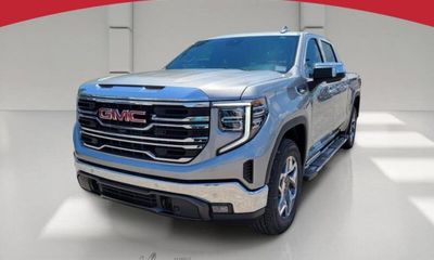 2026 GMC Sierra SLT