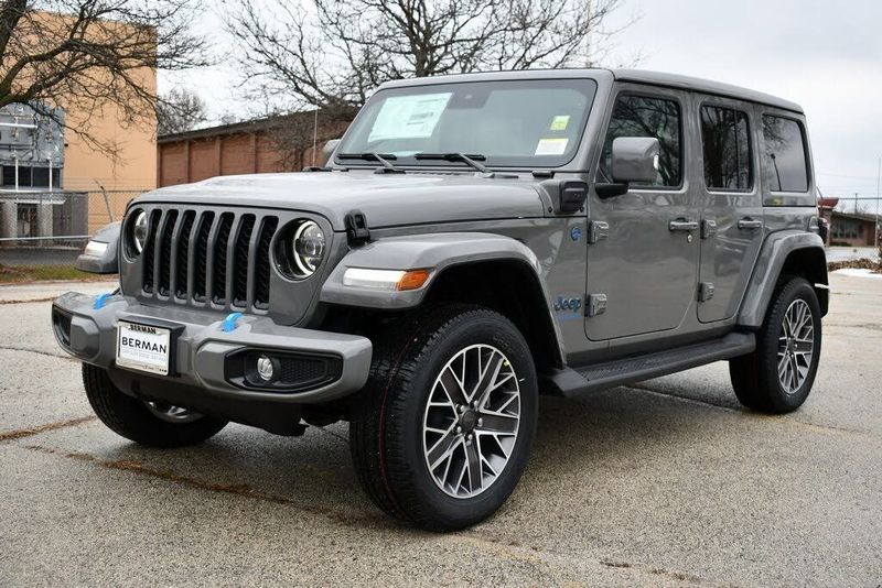 2023 Jeep Wrangler — a typically priced live listing