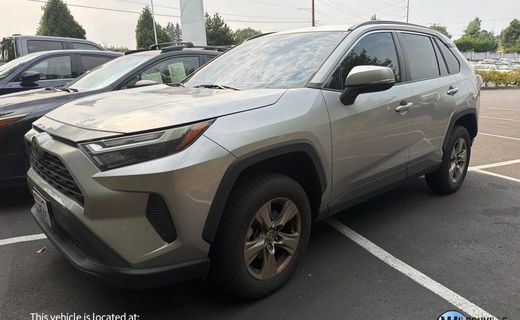 2022 Toyota RAV4 XLE