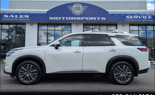 2022 Nissan Pathfinder SL