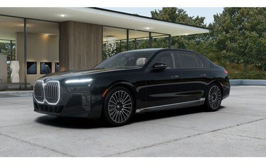 2026 BMW 740I