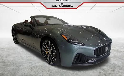 2026 Maserati Grancabrio Modena