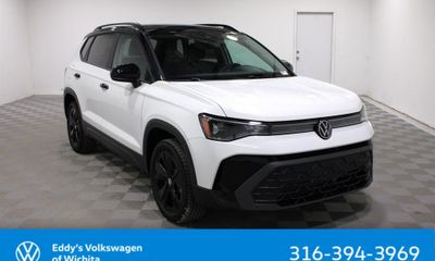 2026 Volkswagen Taos SE Black