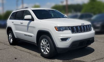 2021 Jeep Grand Cherokee Laredo