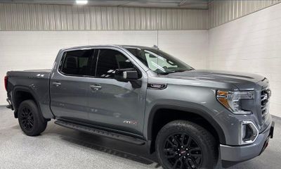 2021 GMC Sierra AT4