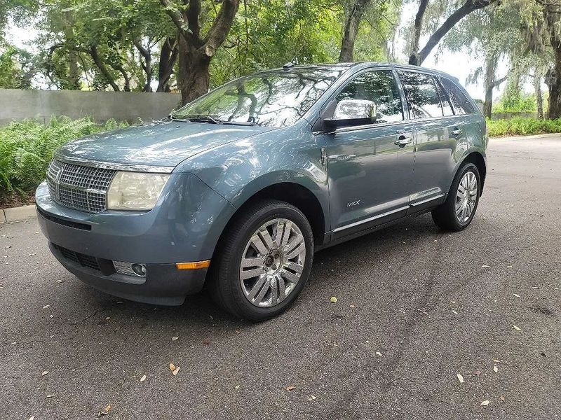 2010 Lincoln MKX — a typically priced live listing