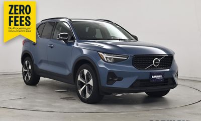 2023 Volvo XC40 Plus Dark