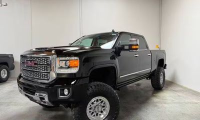 2018 GMC Sierra Denali