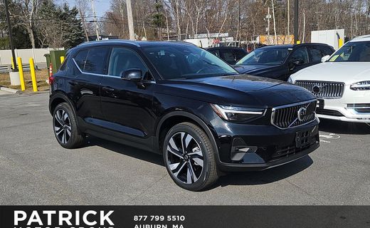 2025 Volvo XC40 Plus Bright